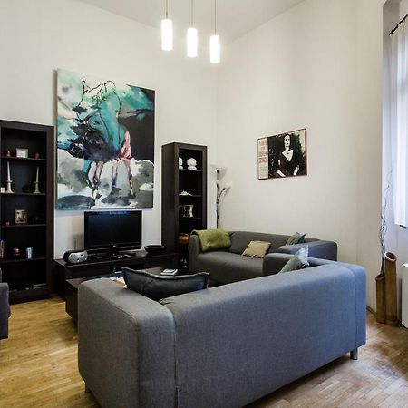 Family Suite By Heroes' Square Budapest Exteriör bild