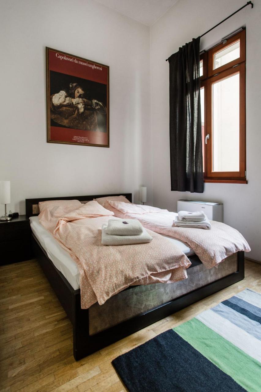 Family Suite By Heroes' Square Budapest Exteriör bild
